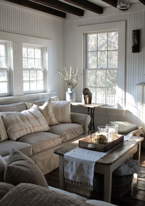comfy-farmhouse-living-room