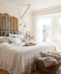 farmhouse-bedroom-in-style