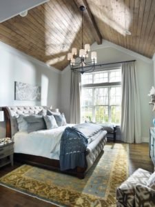 farmhouse-bedroom-luxurious
