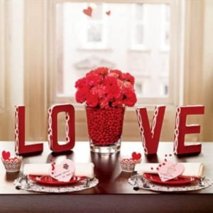 romantic-table-and-valentines