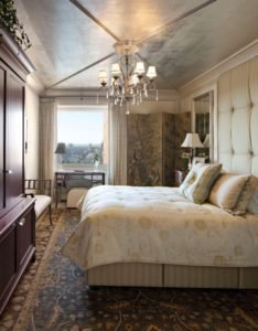 traditional-bedroom-design-decoration-ideas