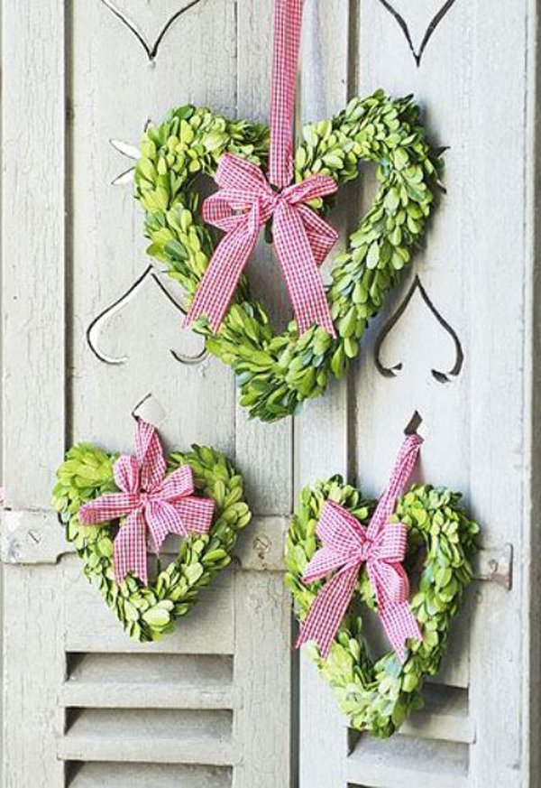 love-valentine-wreaths
