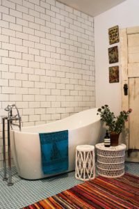 Bathroom-Decoration-Planner-with-Eclectic-Bathroom