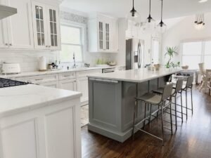 white shaker kitchen cabinets 1